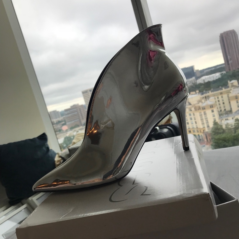 HALE Deep Cut Top Shop Boots